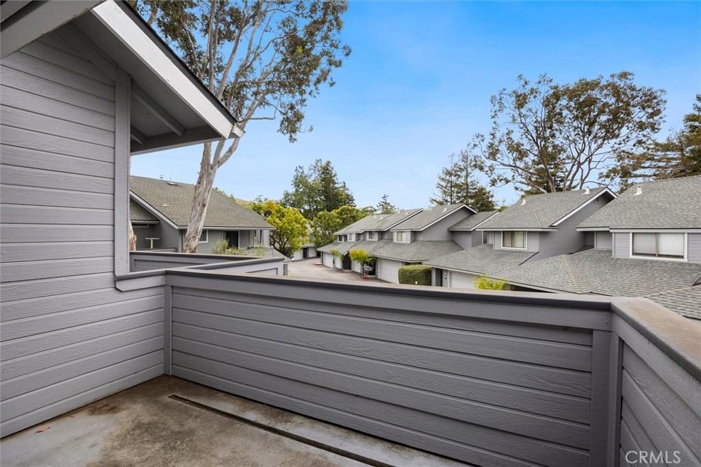 2221 King Court 40