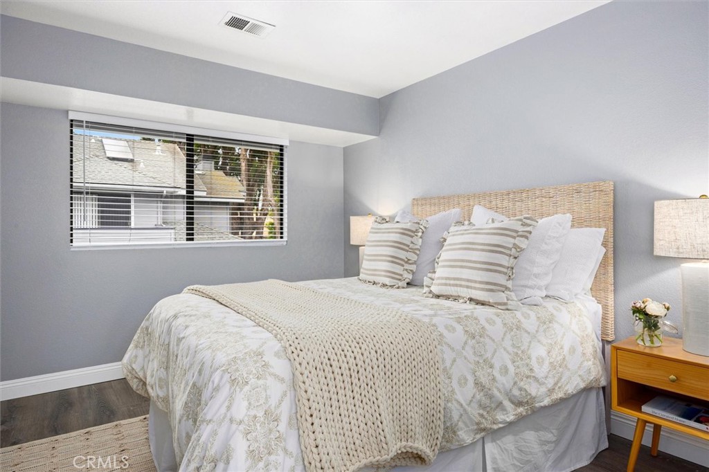 2221 King Court 40