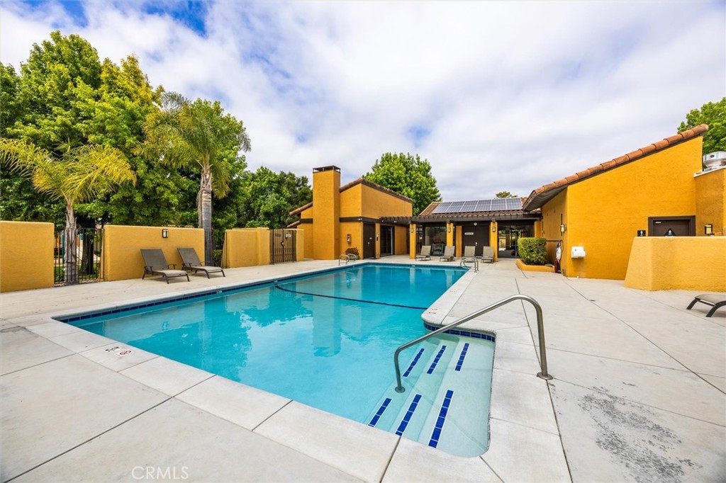56 Los Verdes Drive