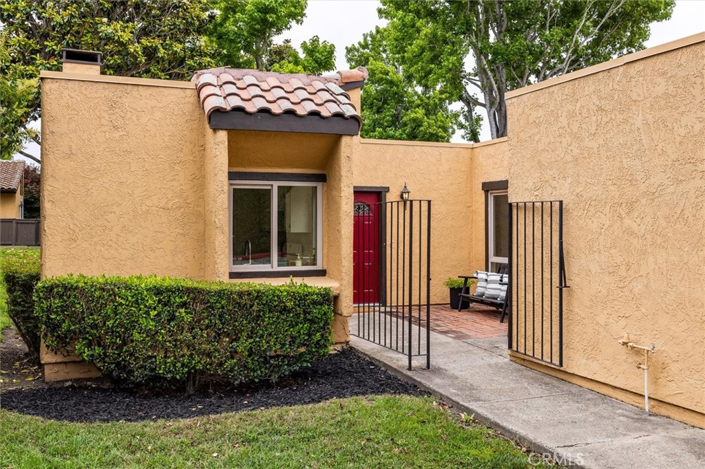 56 Los Verdes Drive