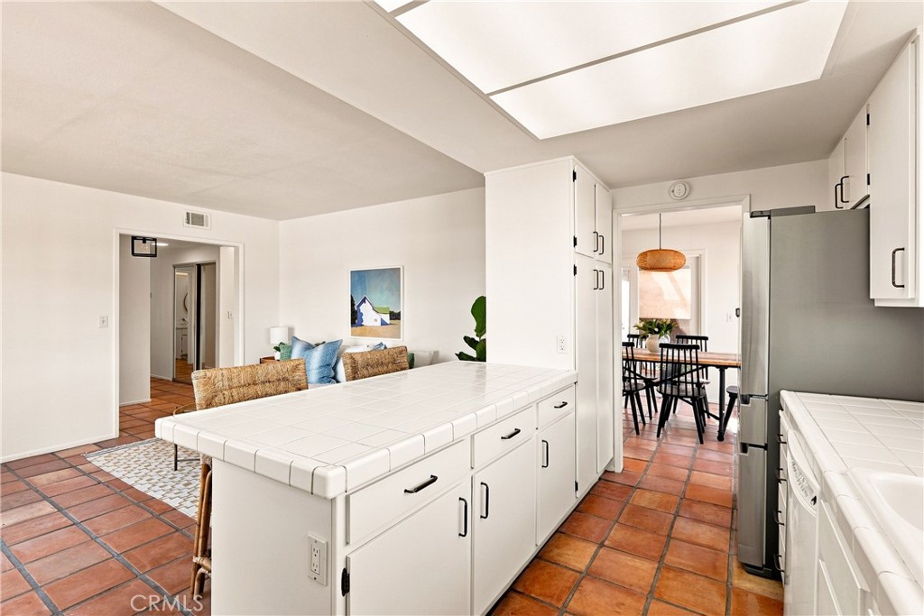 26 Los Palos Drive