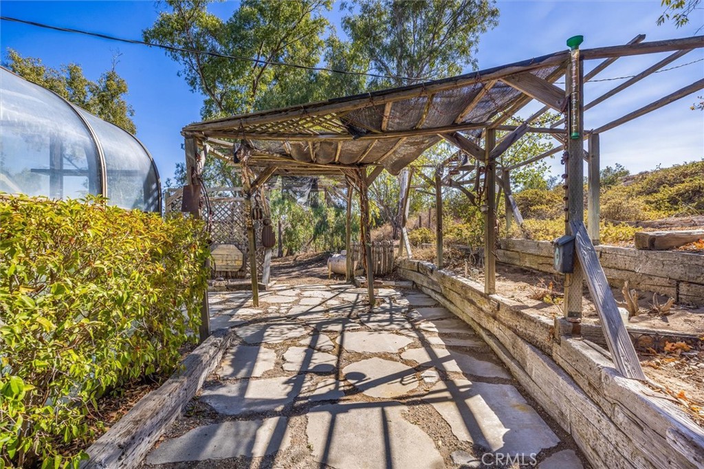 3351 Stage Springs Road
