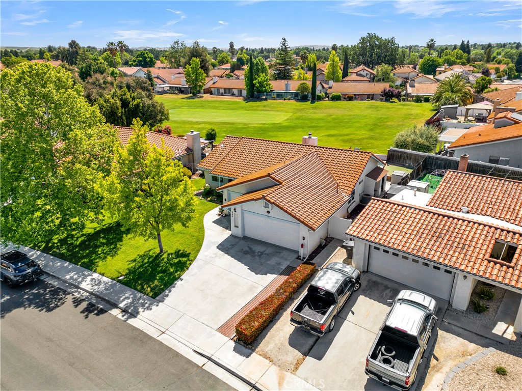 904 Torrey Pines Drive