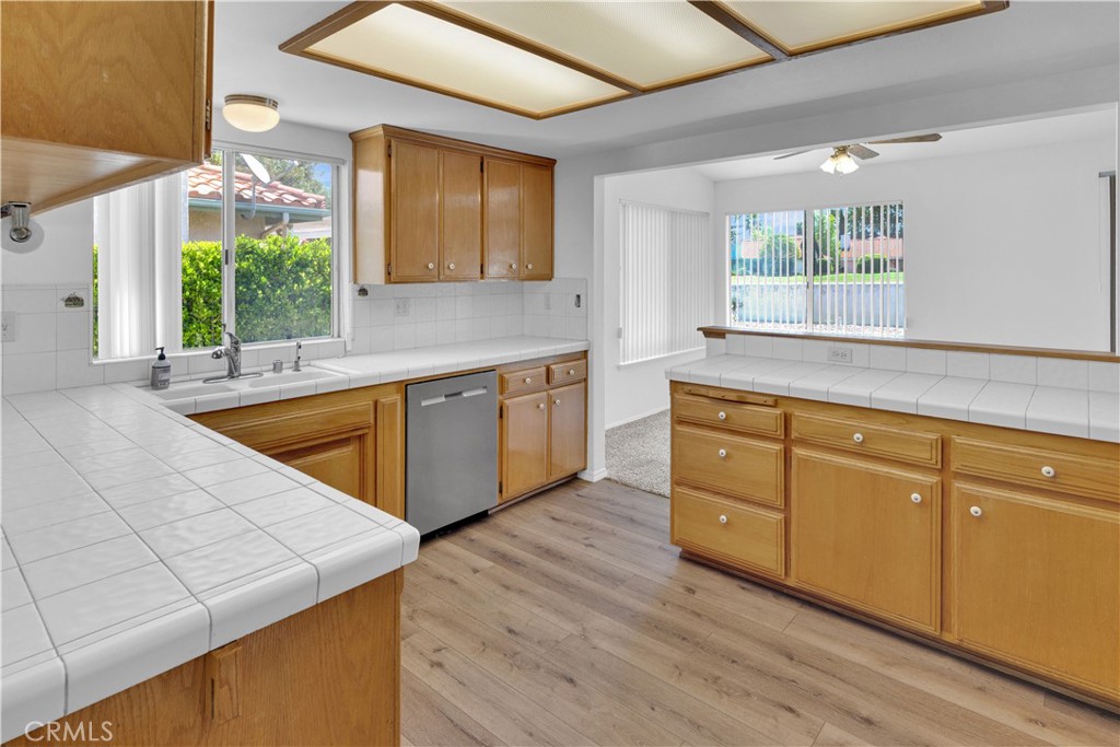 904 Torrey Pines Drive