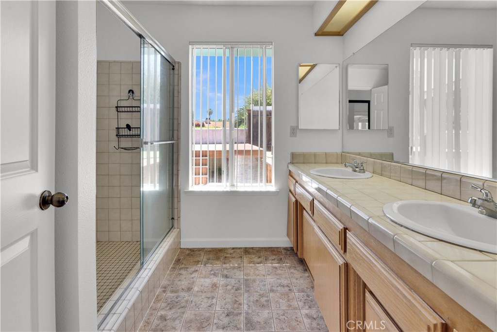 904 Torrey Pines Drive