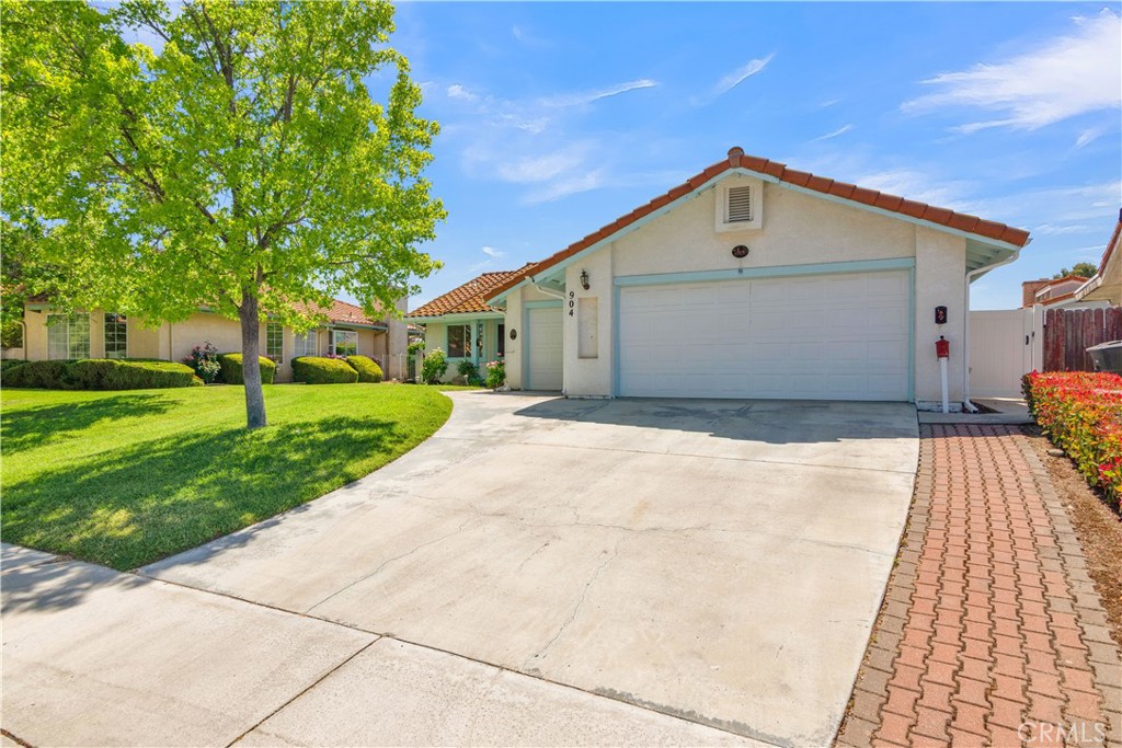 904 Torrey Pines Drive