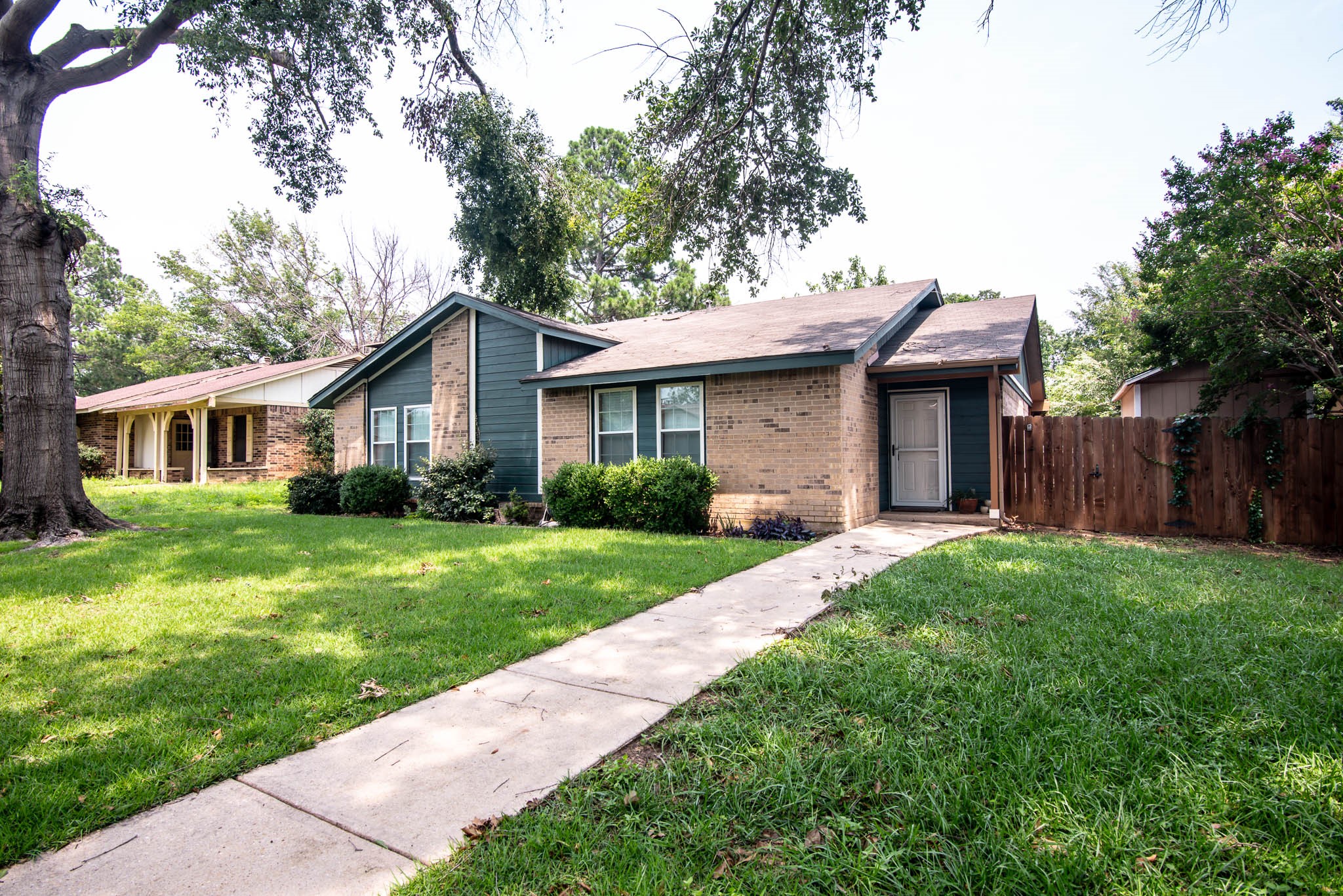 2107 Wisteria Street