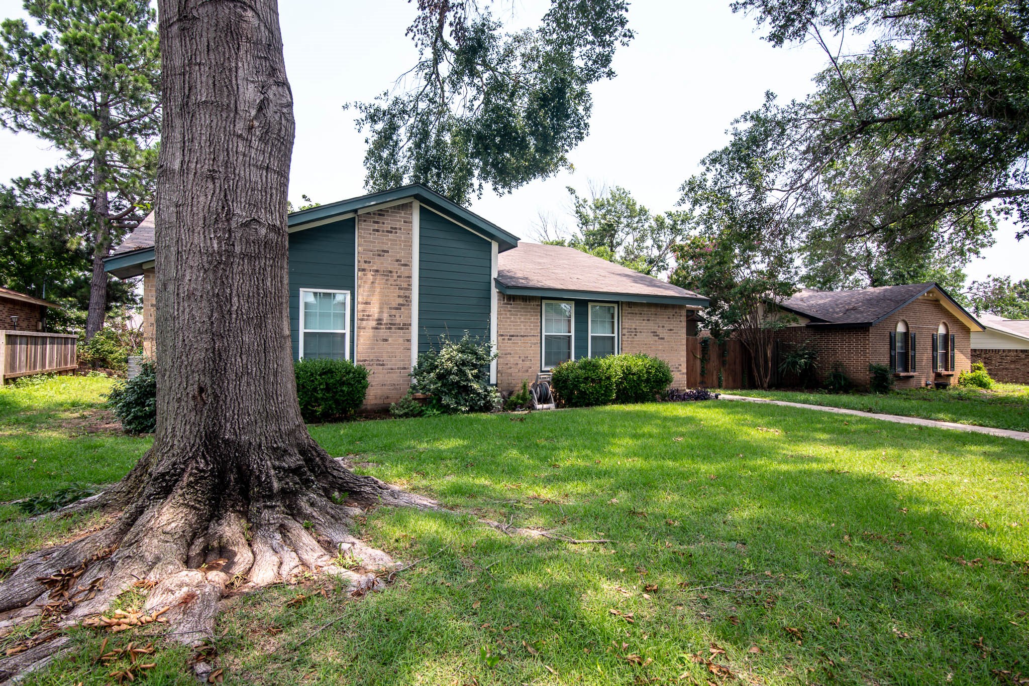 2107 Wisteria Street