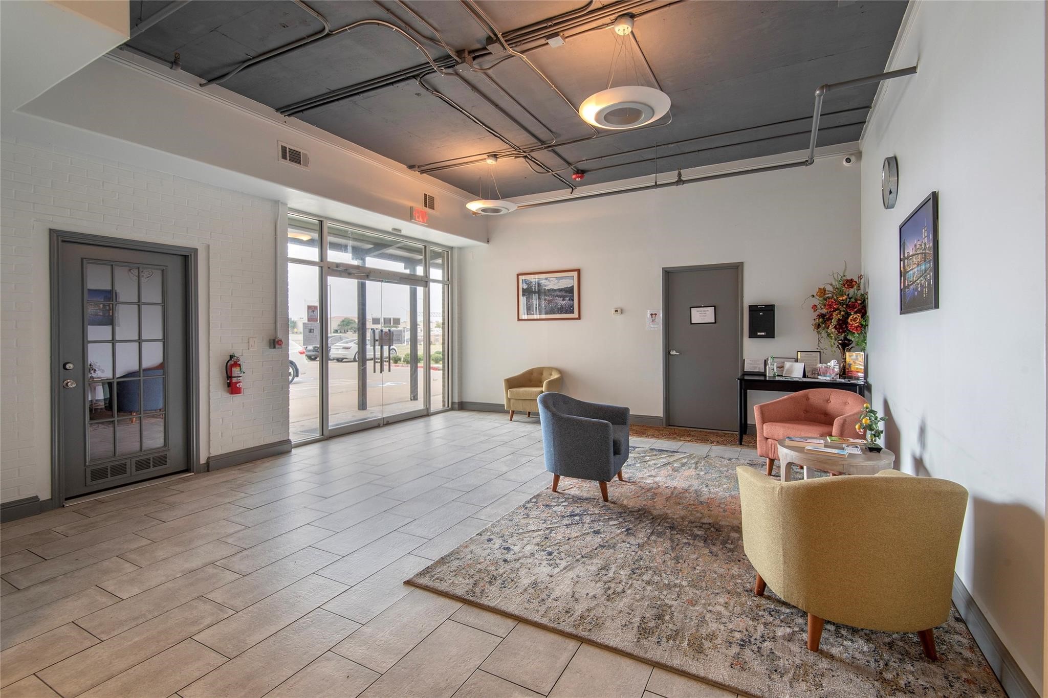 1220 W TRINITY MILLS Road 2005