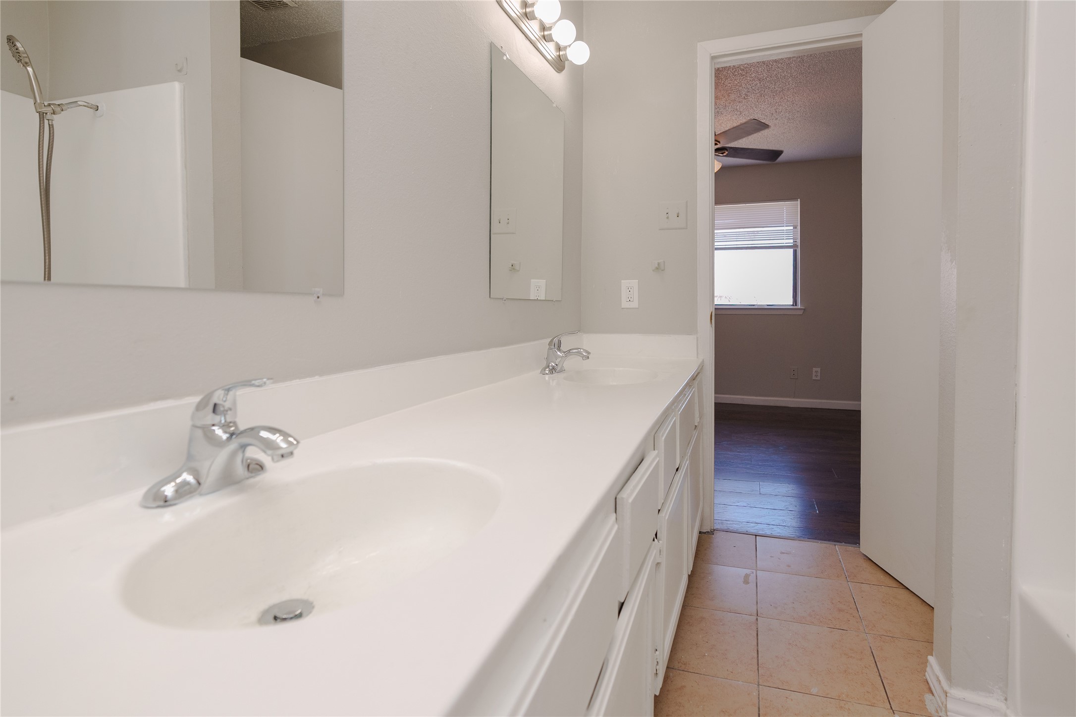 2821 Wimbledon Court