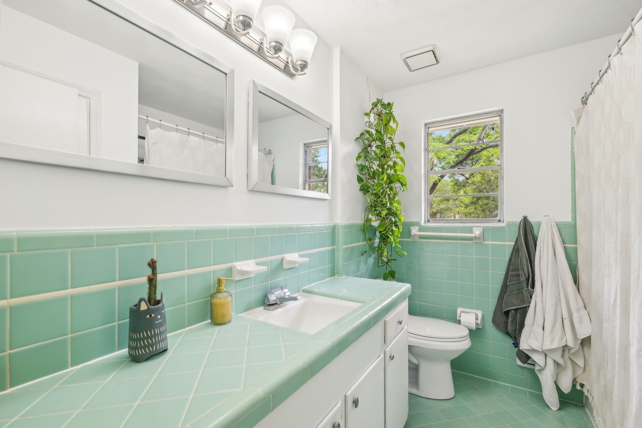 2522 El Cerrito