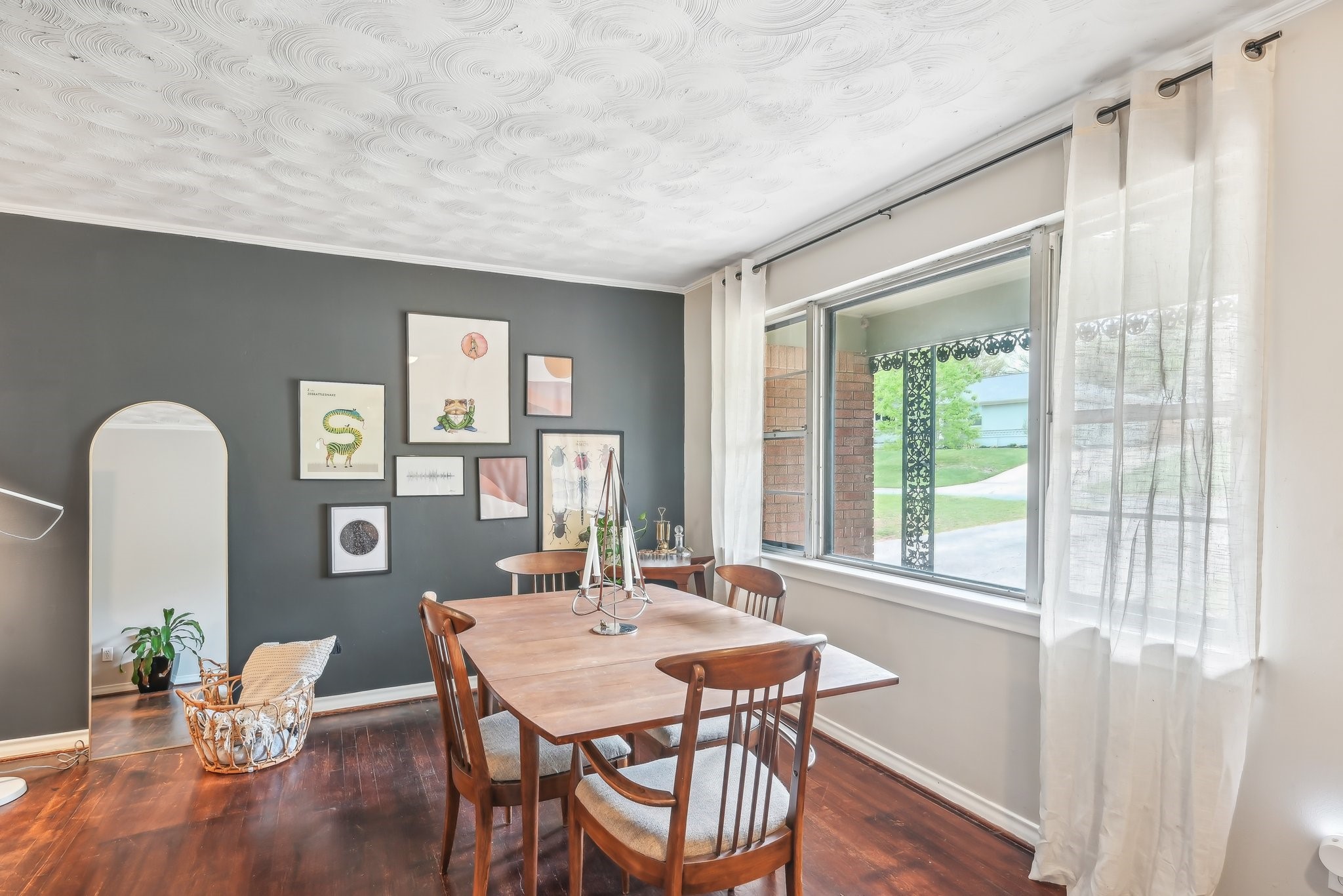 2522 El Cerrito