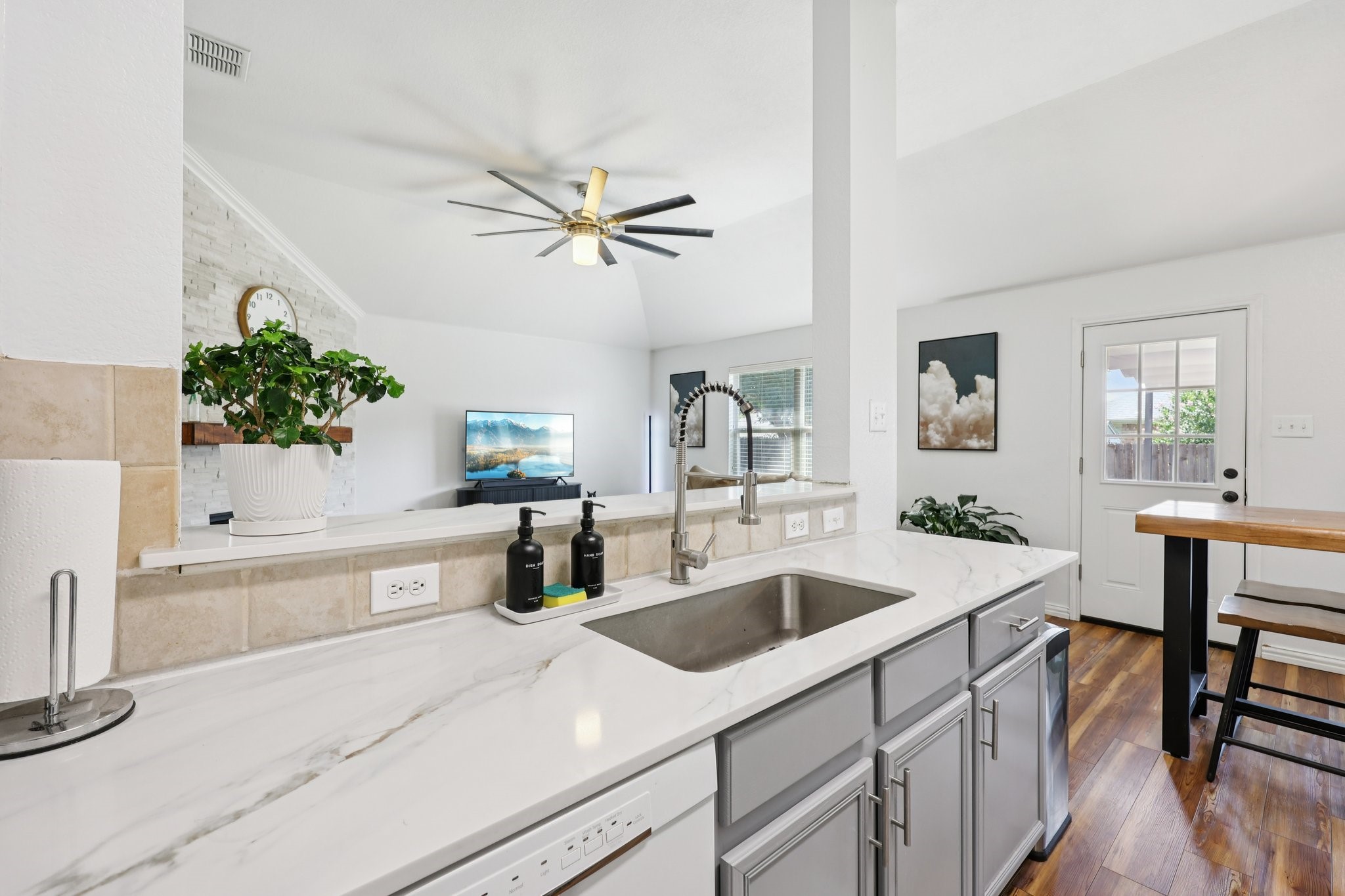 3533 Hermalinda Drive