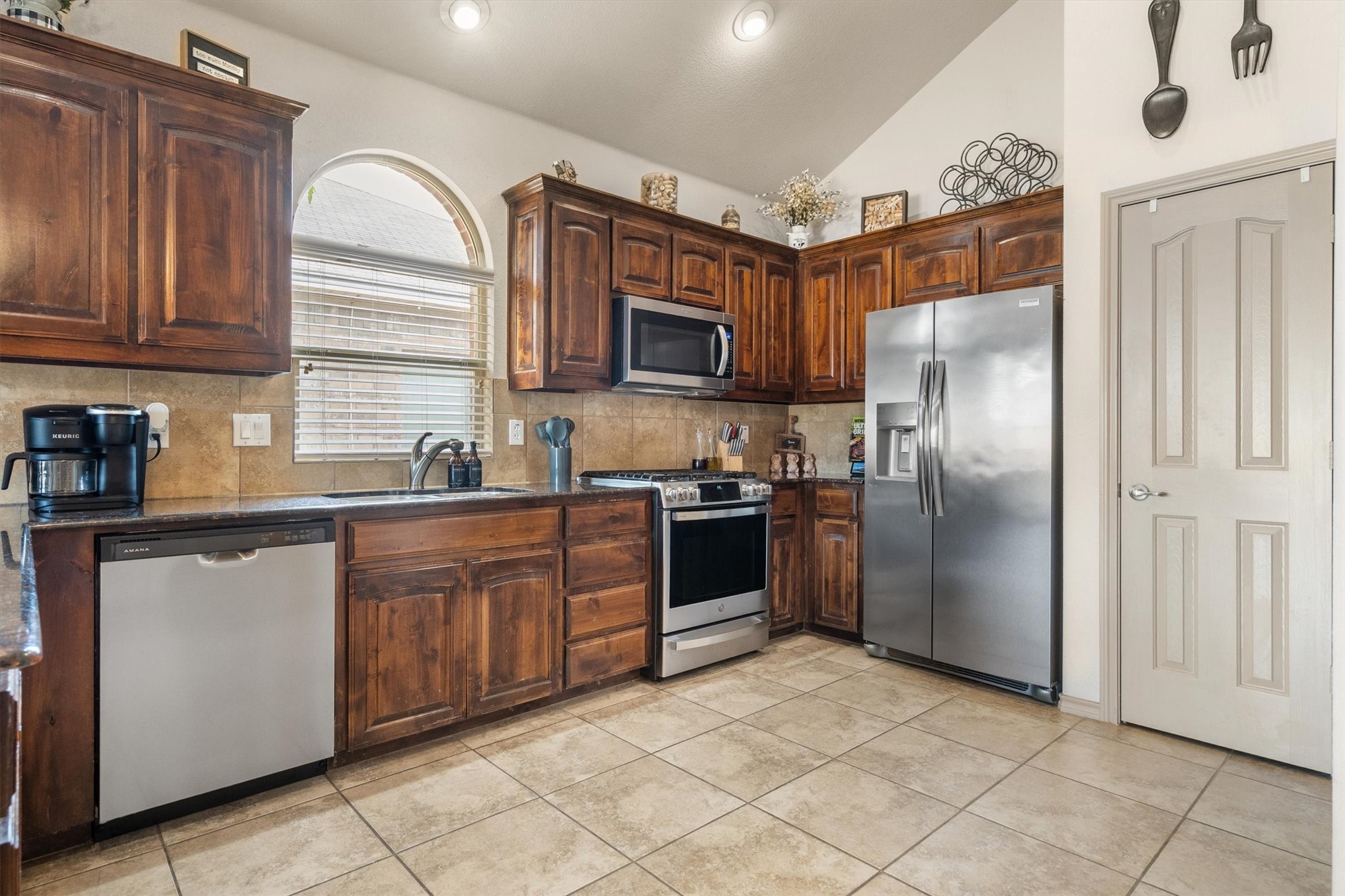 5520 Grayson Ridge Drive