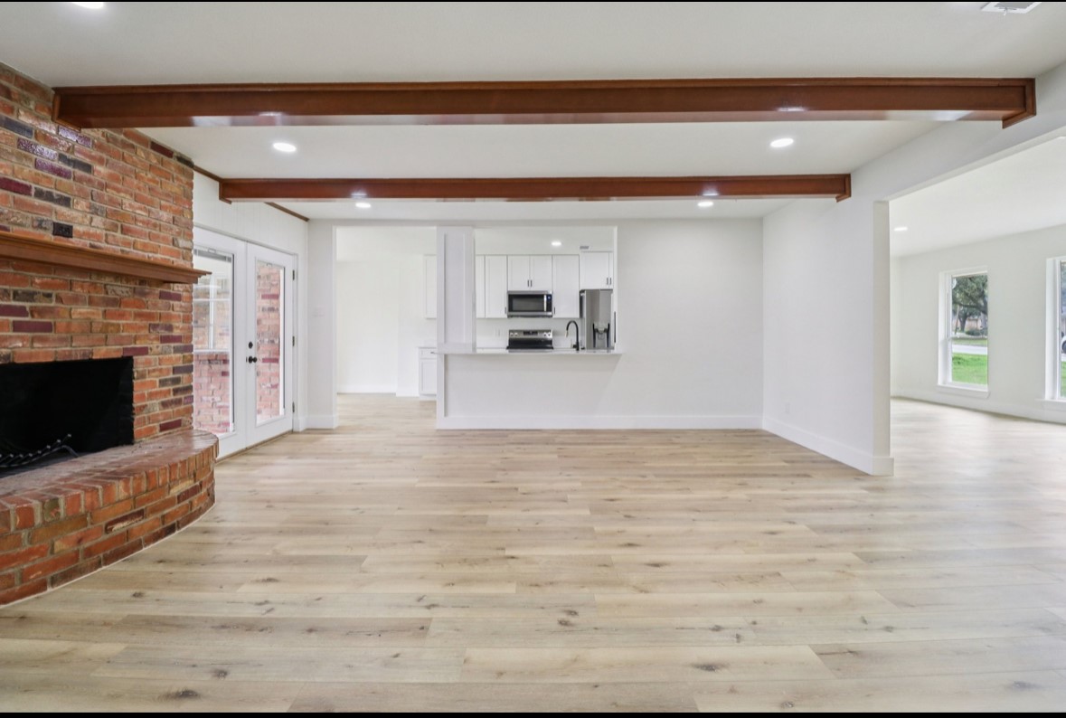 1835 E Cedar Elm Drive