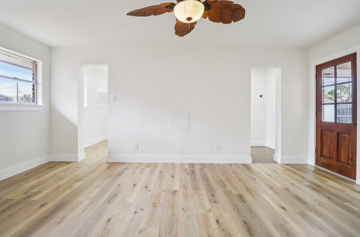 1835 E Cedar Elm Drive