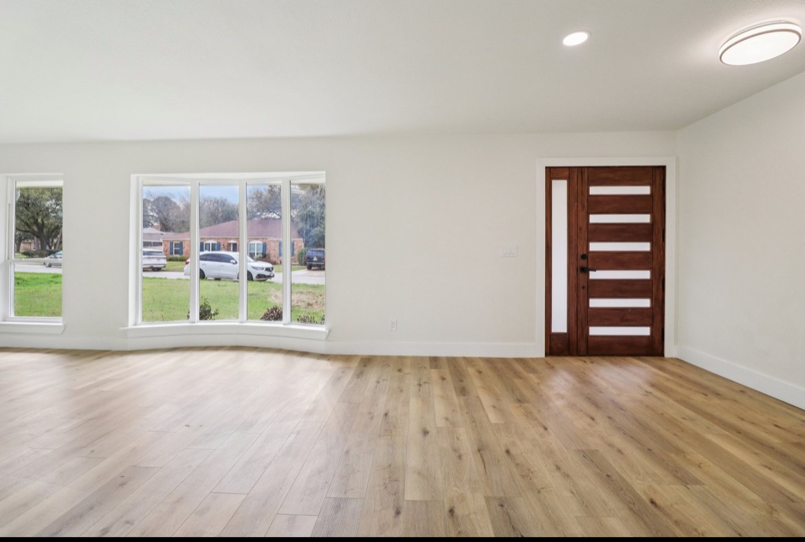 1835 E Cedar Elm Drive