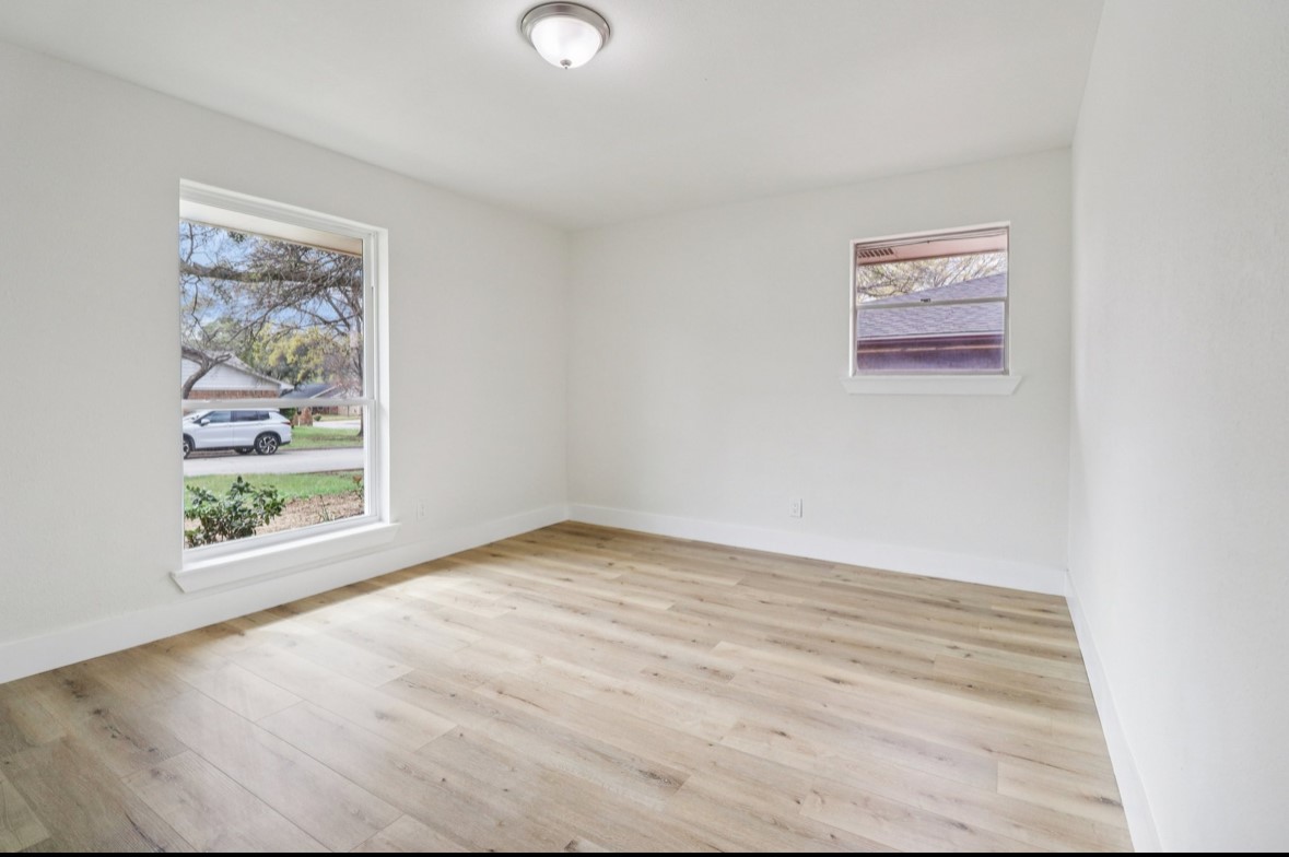 1835 E Cedar Elm Drive