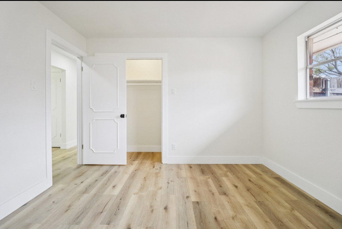 1835 E Cedar Elm Drive