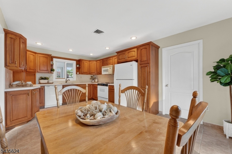 117 Idolstone Ln