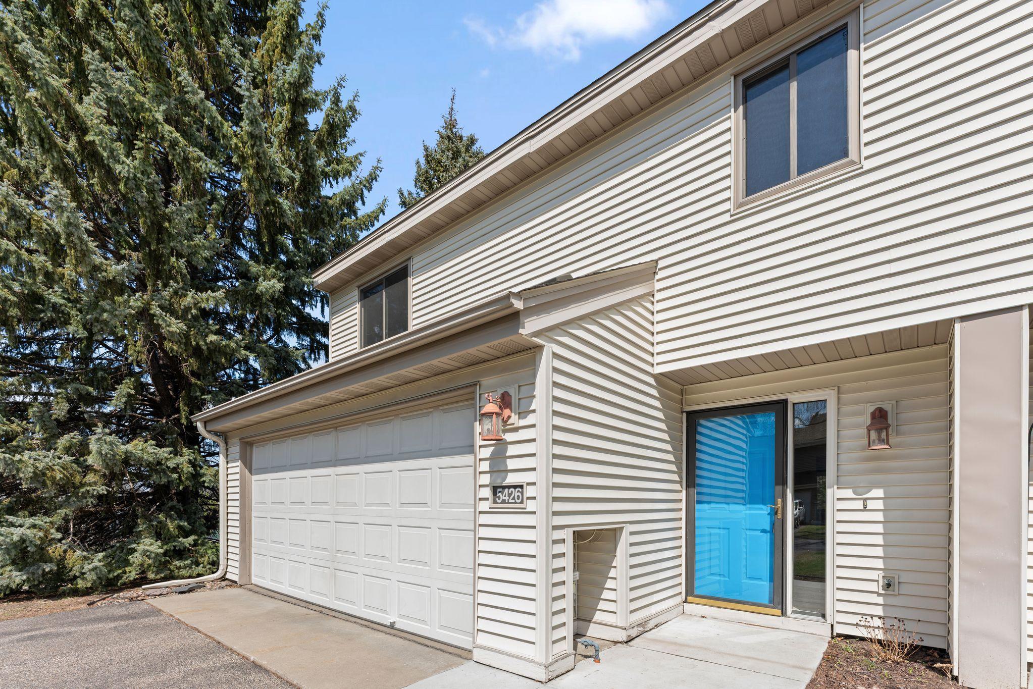 5426 Sanibel Drive