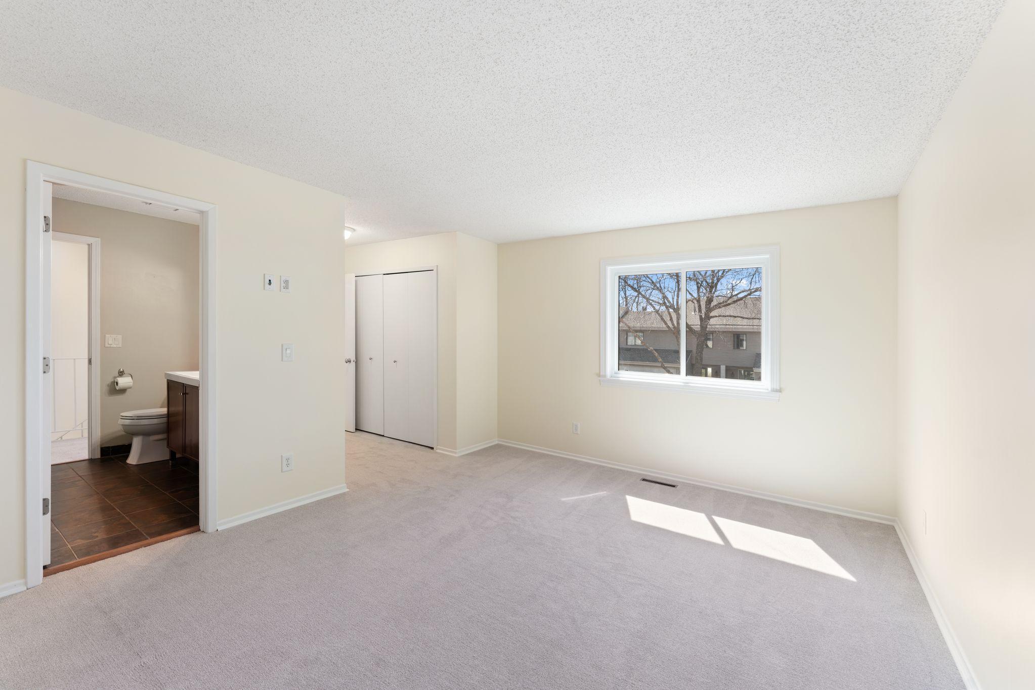 5426 Sanibel Drive