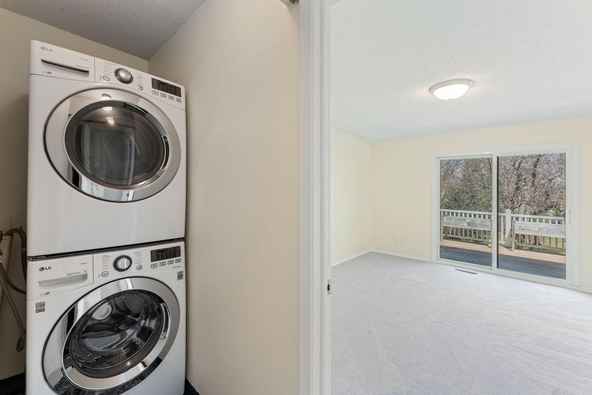 5426 Sanibel Drive