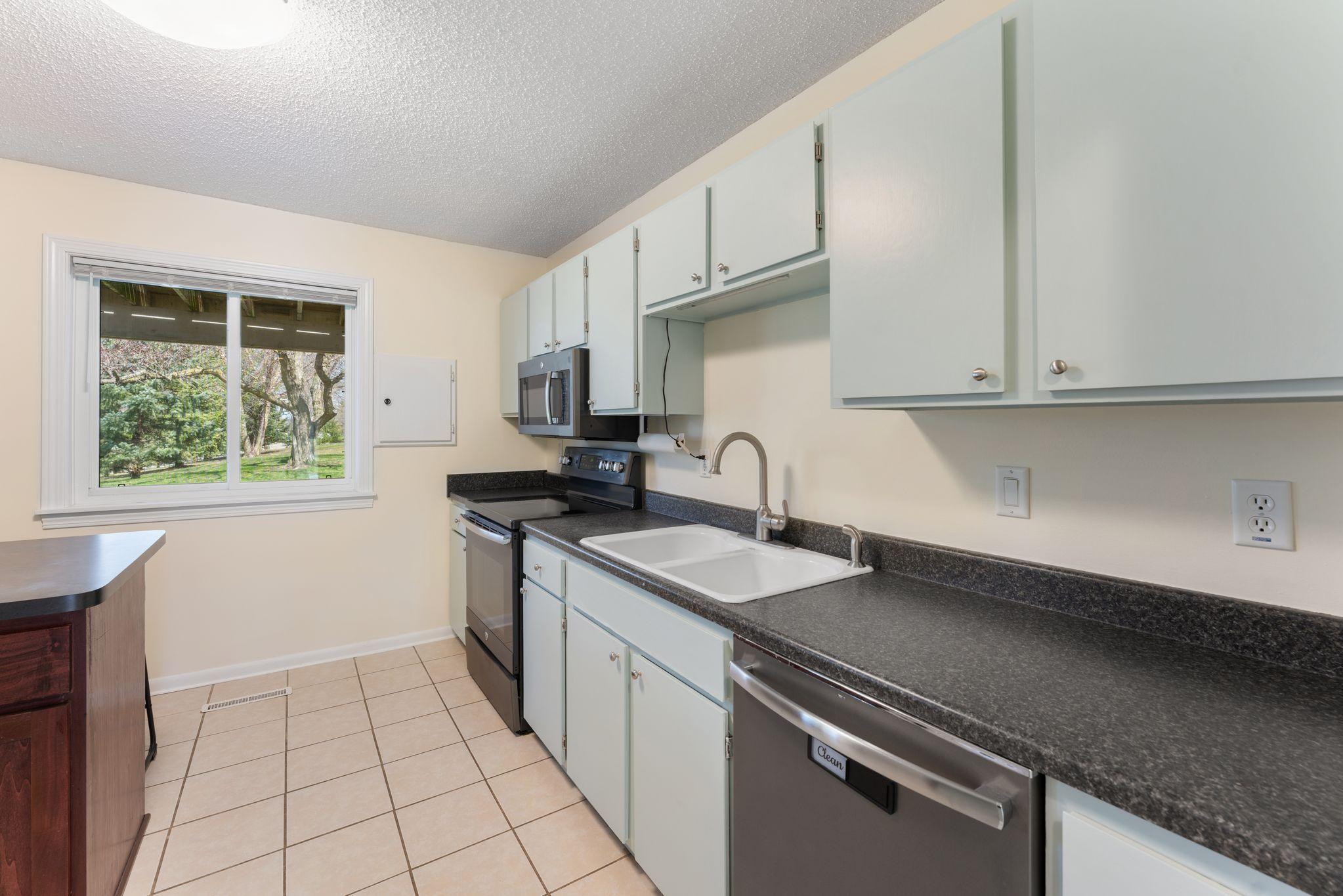 5426 Sanibel Drive