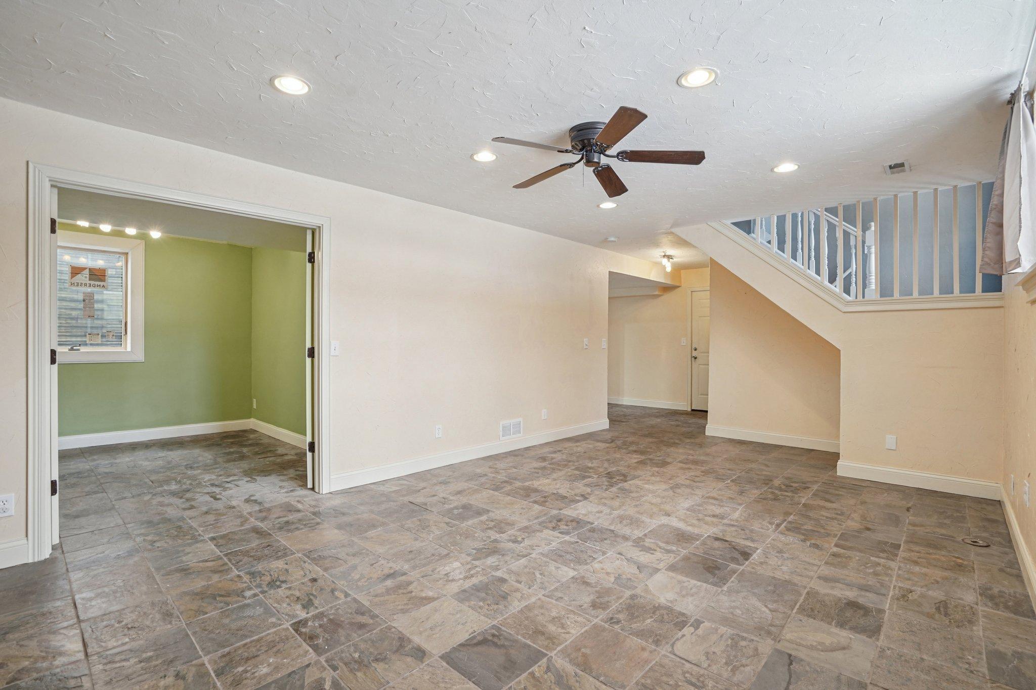 3109 Red Oak Circle N