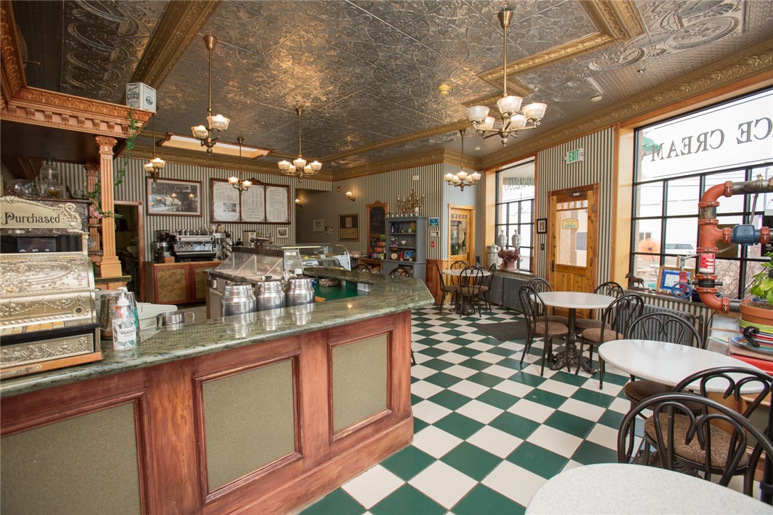 456 Front STREET 000