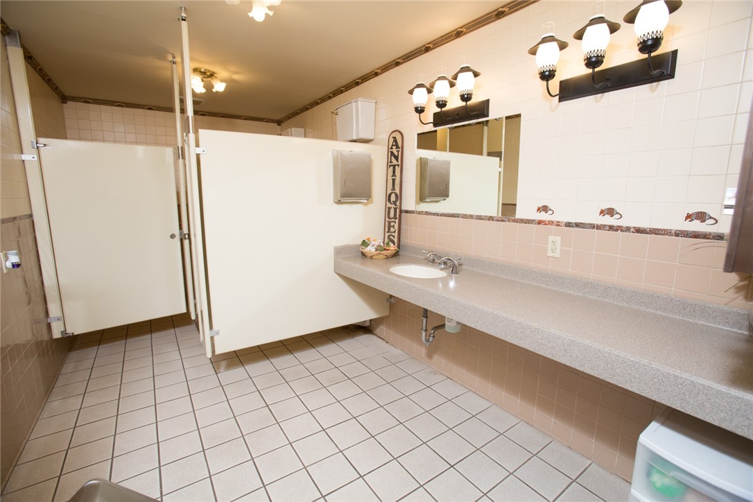 456 Front STREET 000