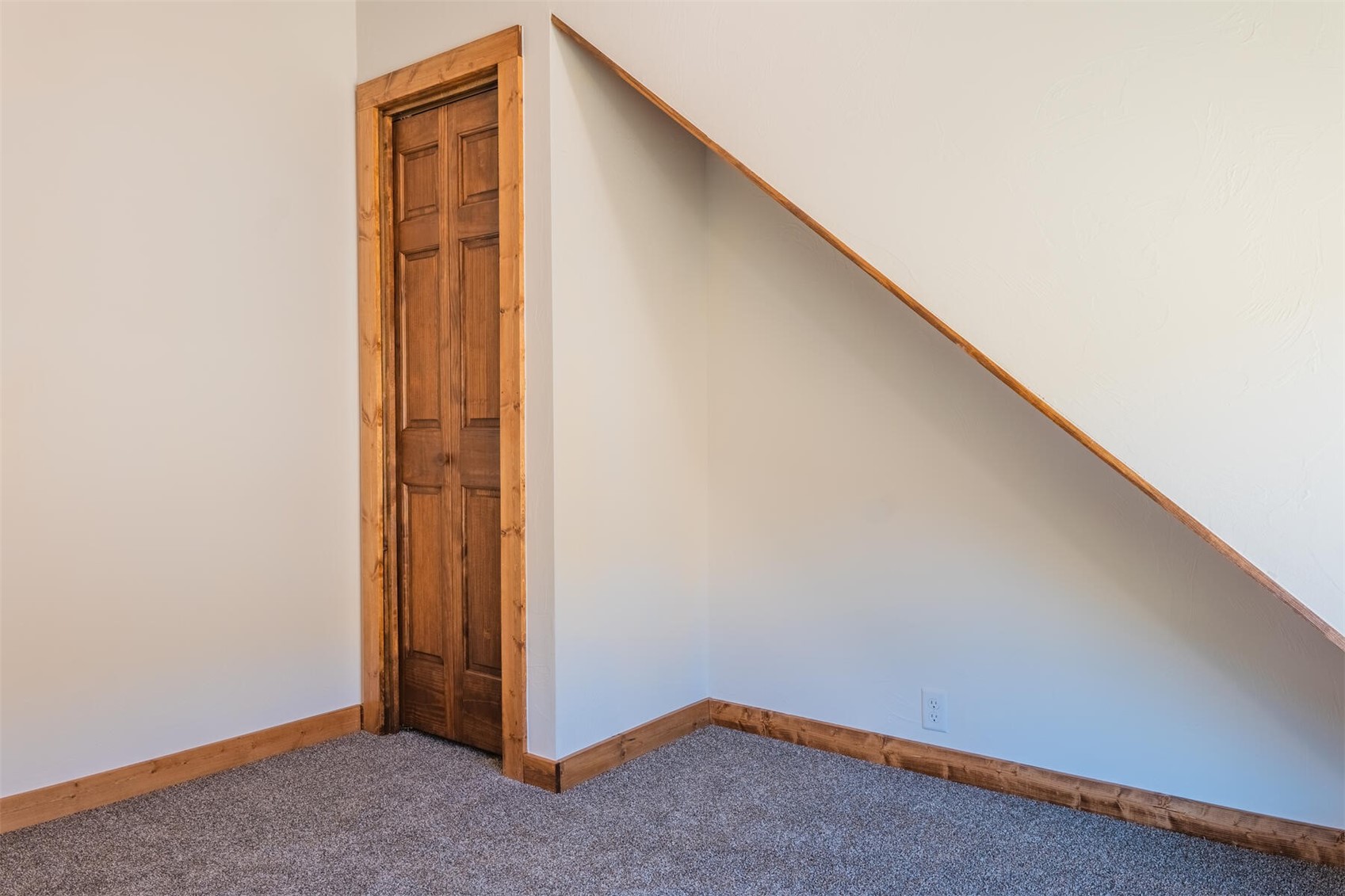 534 Bonell DRIVE