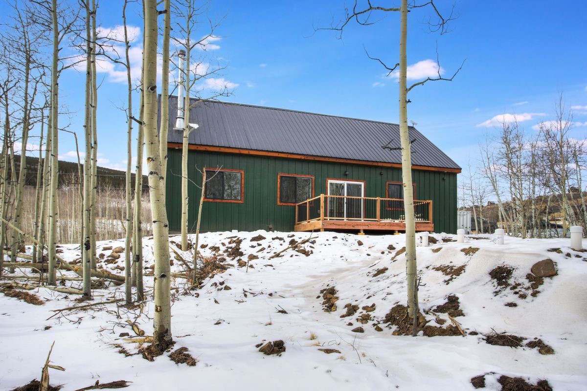 3239 Redhill ROAD