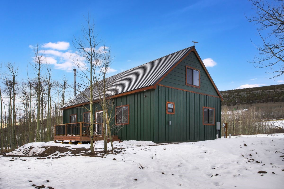 3239 Redhill ROAD