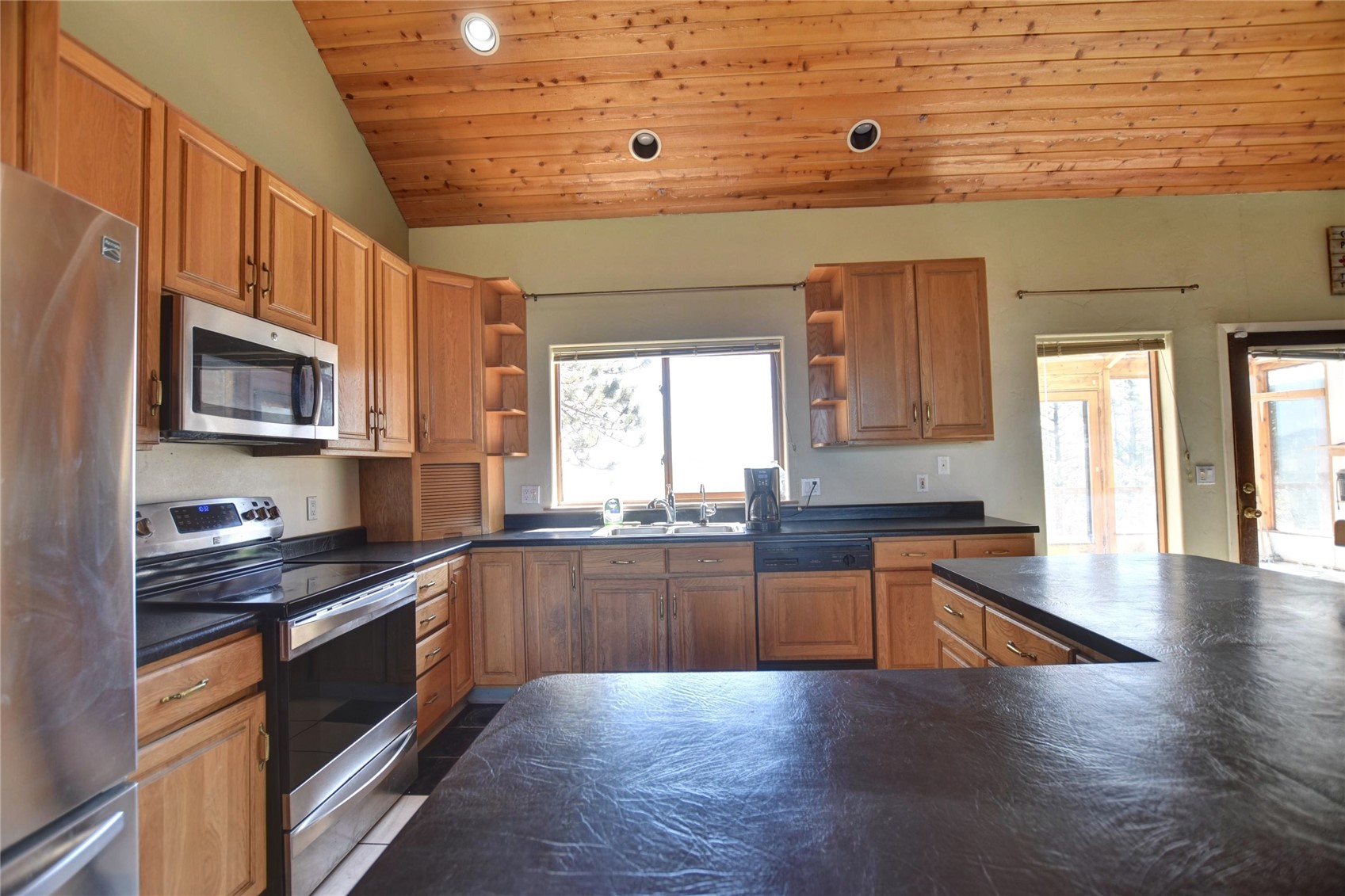744 Santana TRAIL