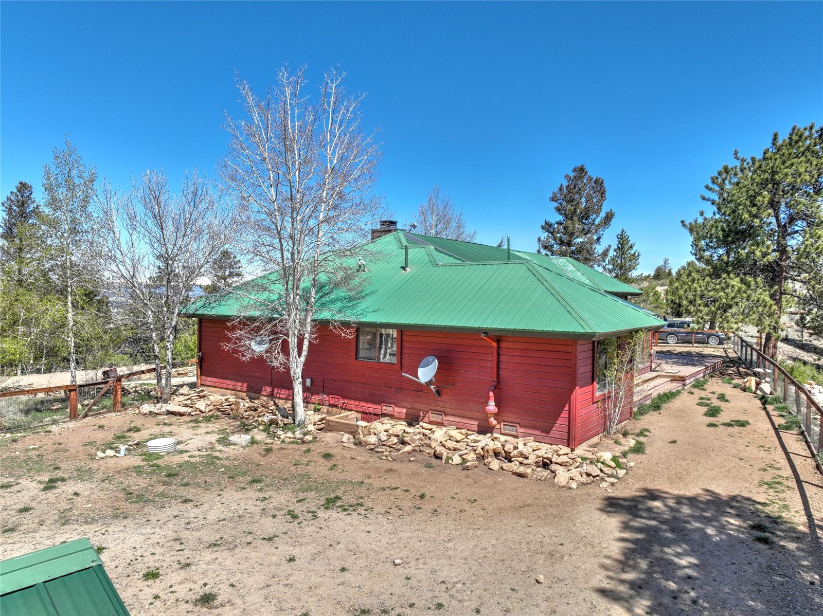 744 Santana TRAIL
