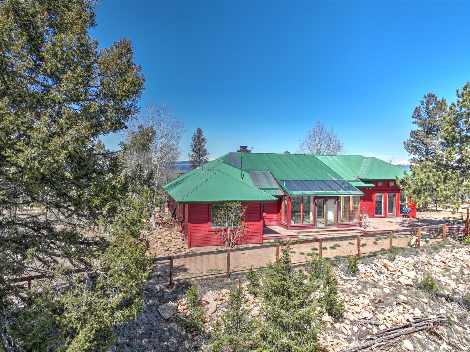 744 Santana TRAIL