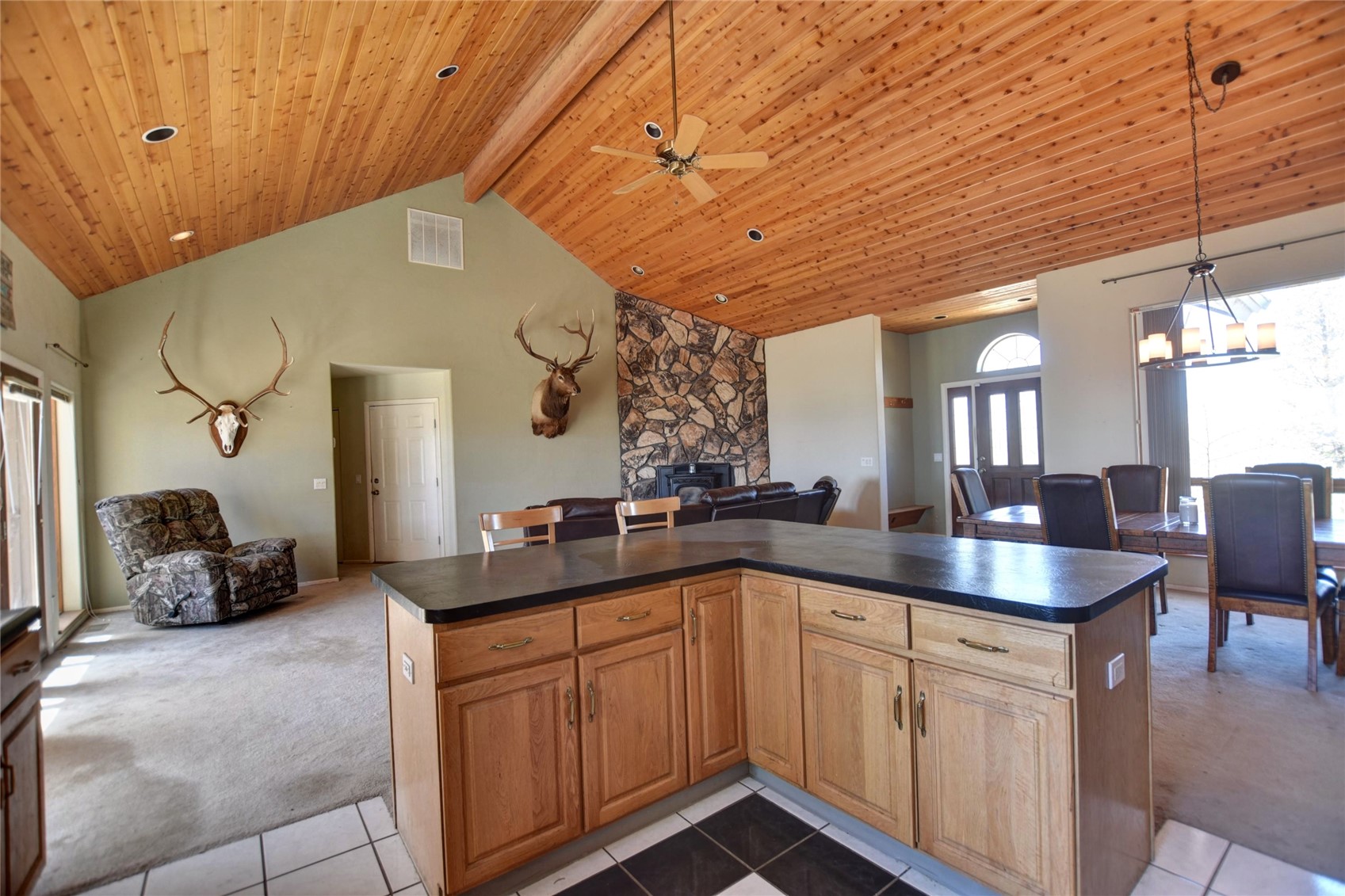 744 Santana TRAIL