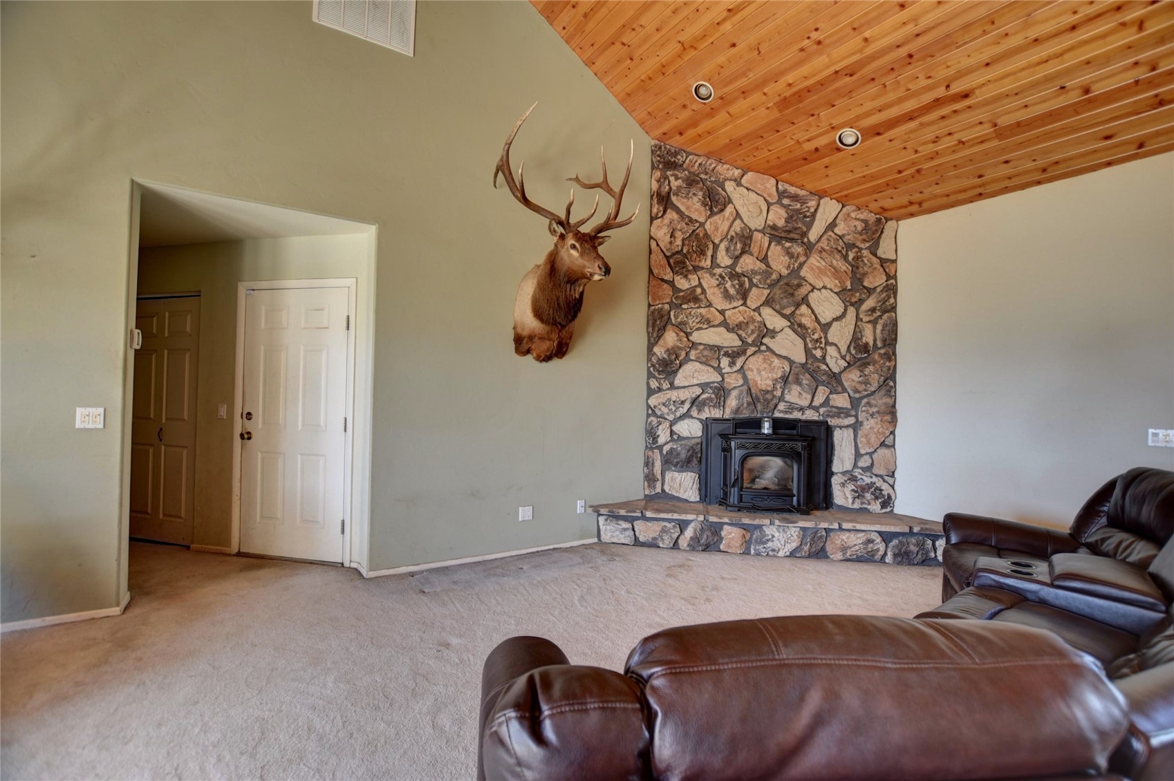 744 Santana TRAIL