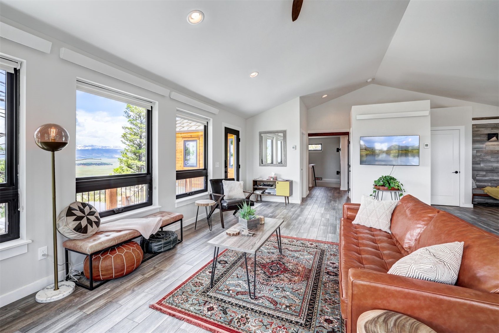 1565 Middle Fork Vista
