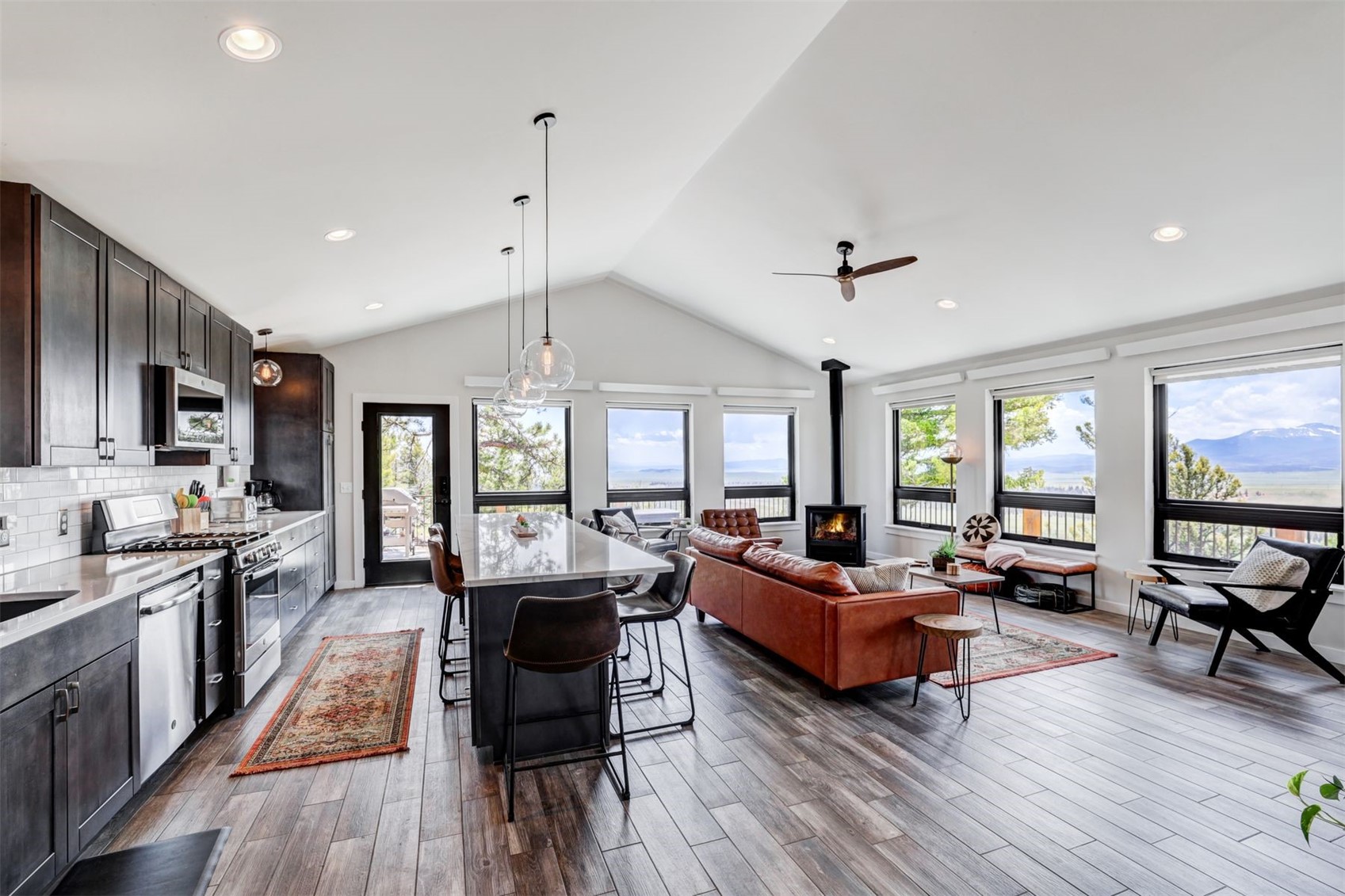 1565 Middle Fork Vista