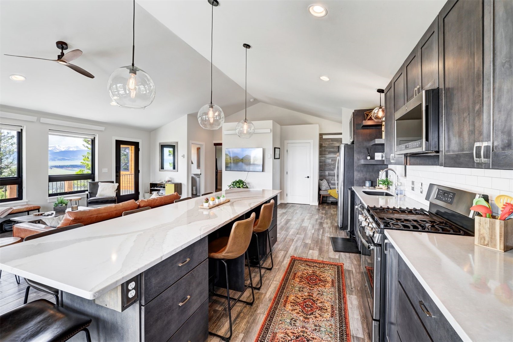 1565 Middle Fork Vista