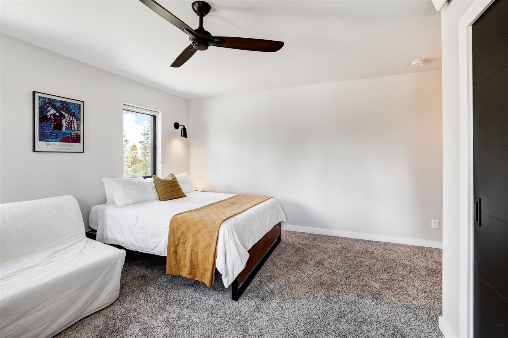 1565 Middle Fork Vista