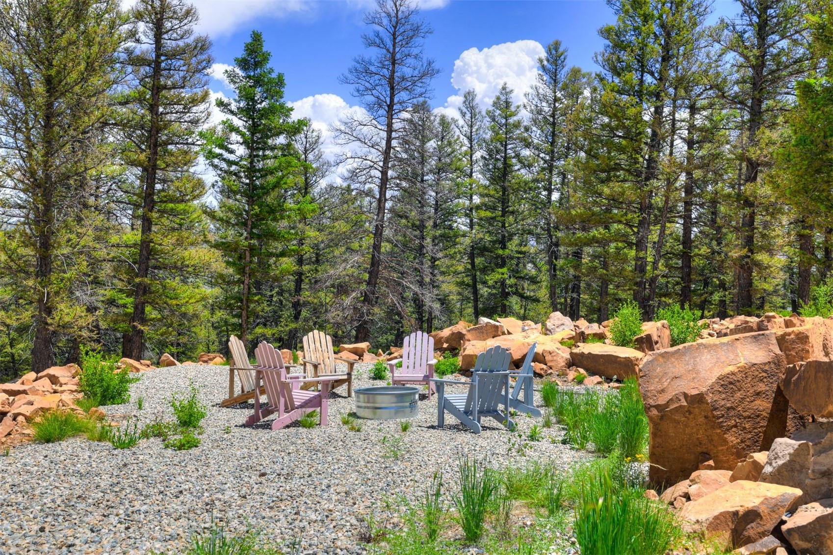 1565 Middle Fork Vista