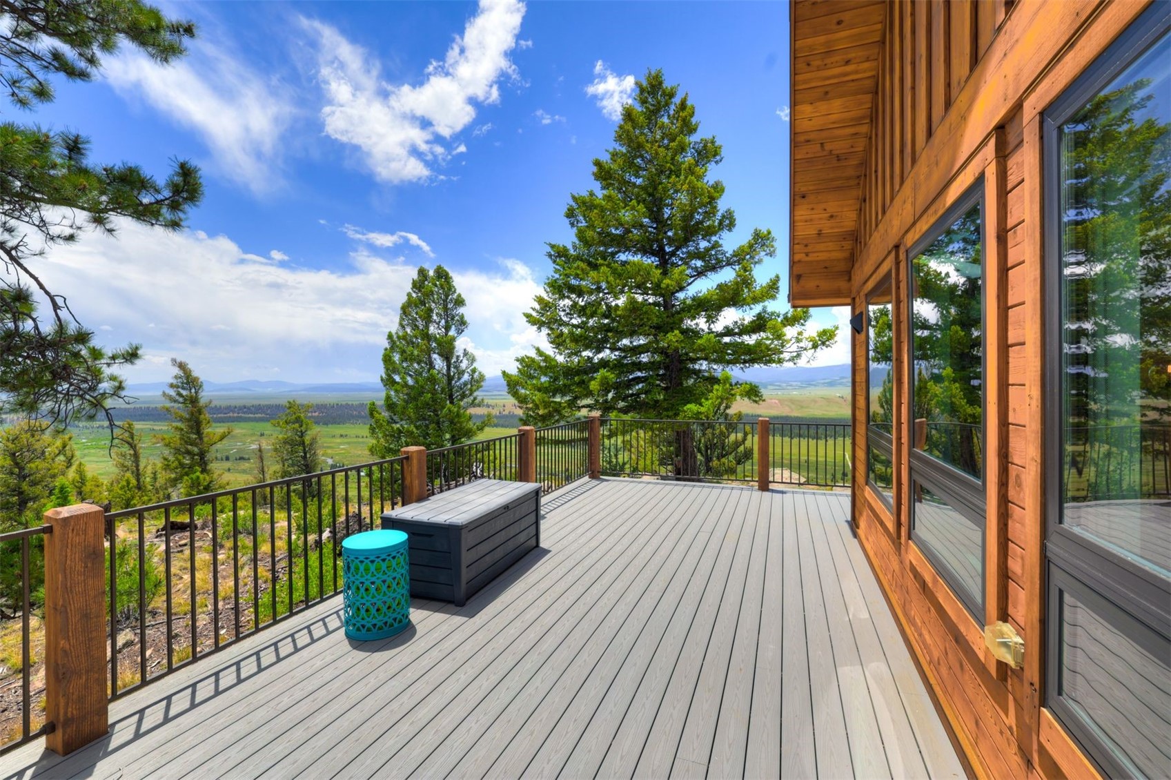 1565 Middle Fork Vista