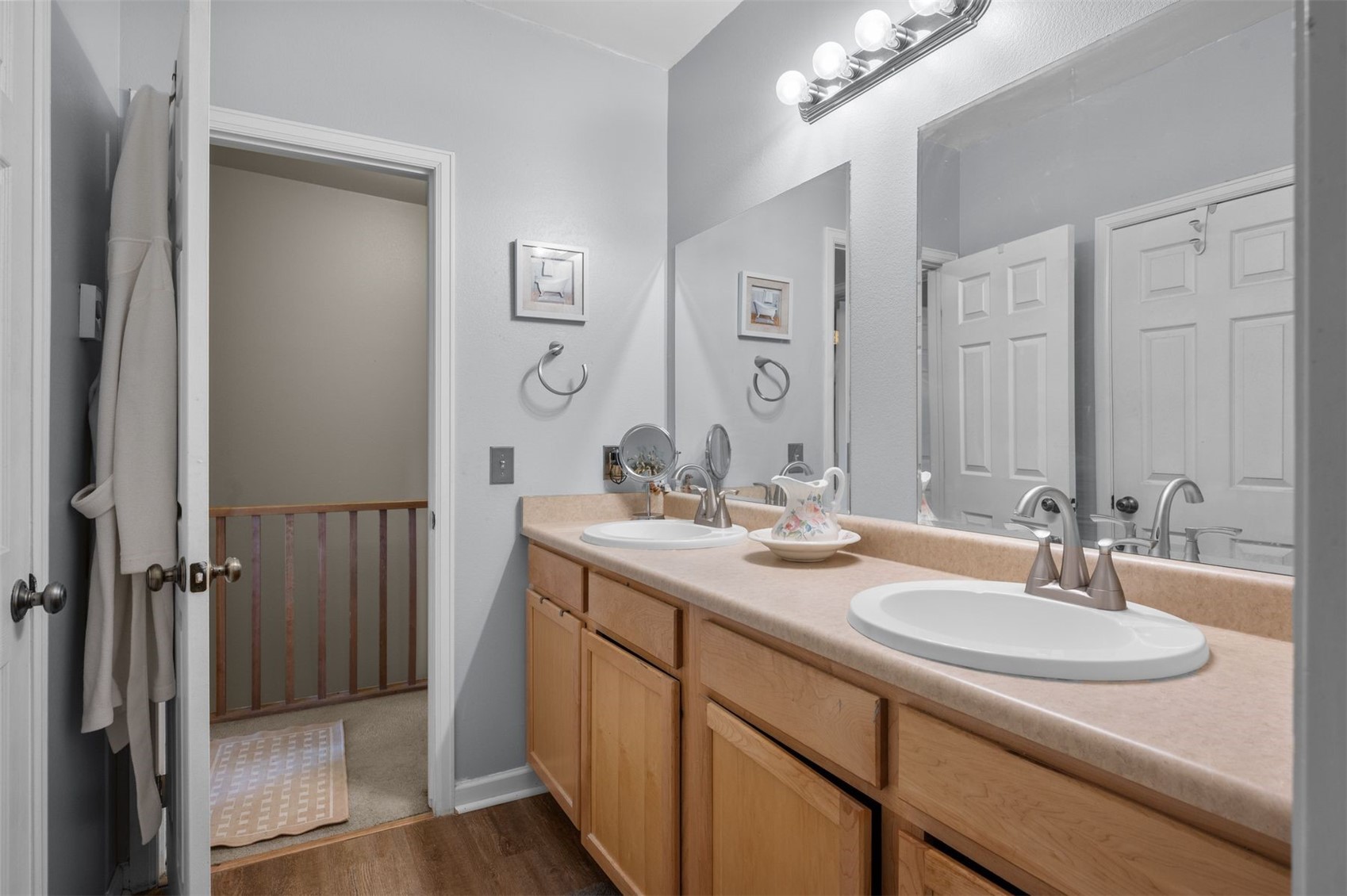 383 8th STREET 8