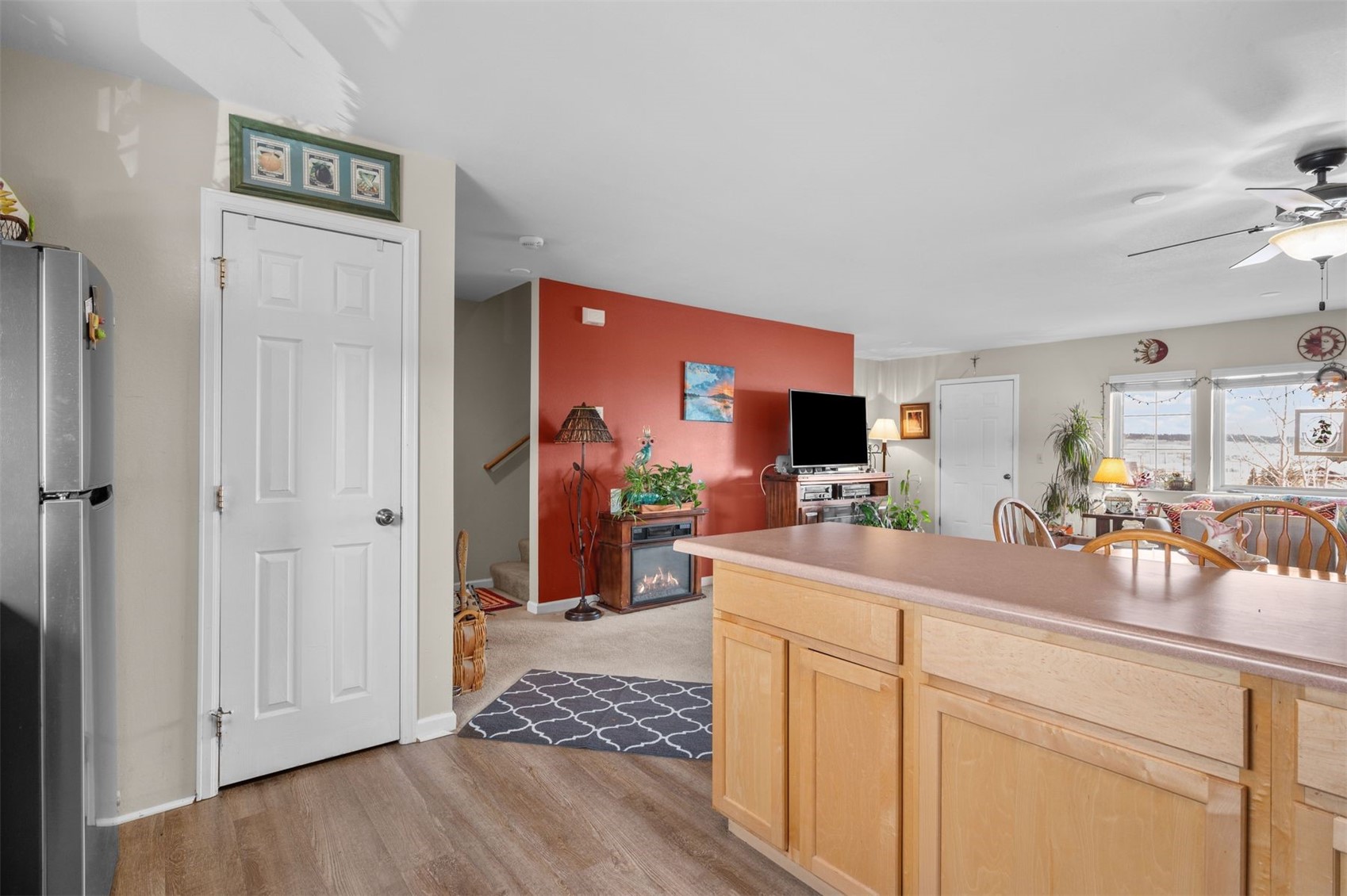 383 8th STREET 8