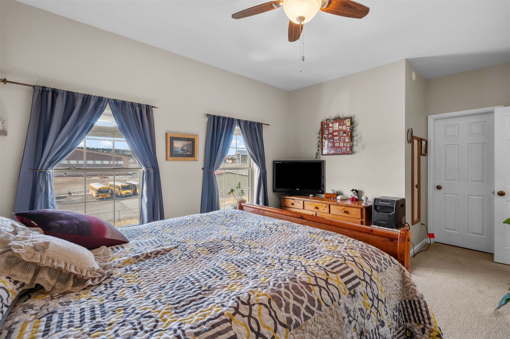 383 8th STREET 8