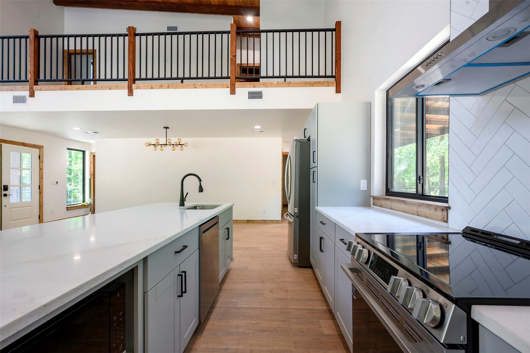 3557 Redhill ROAD