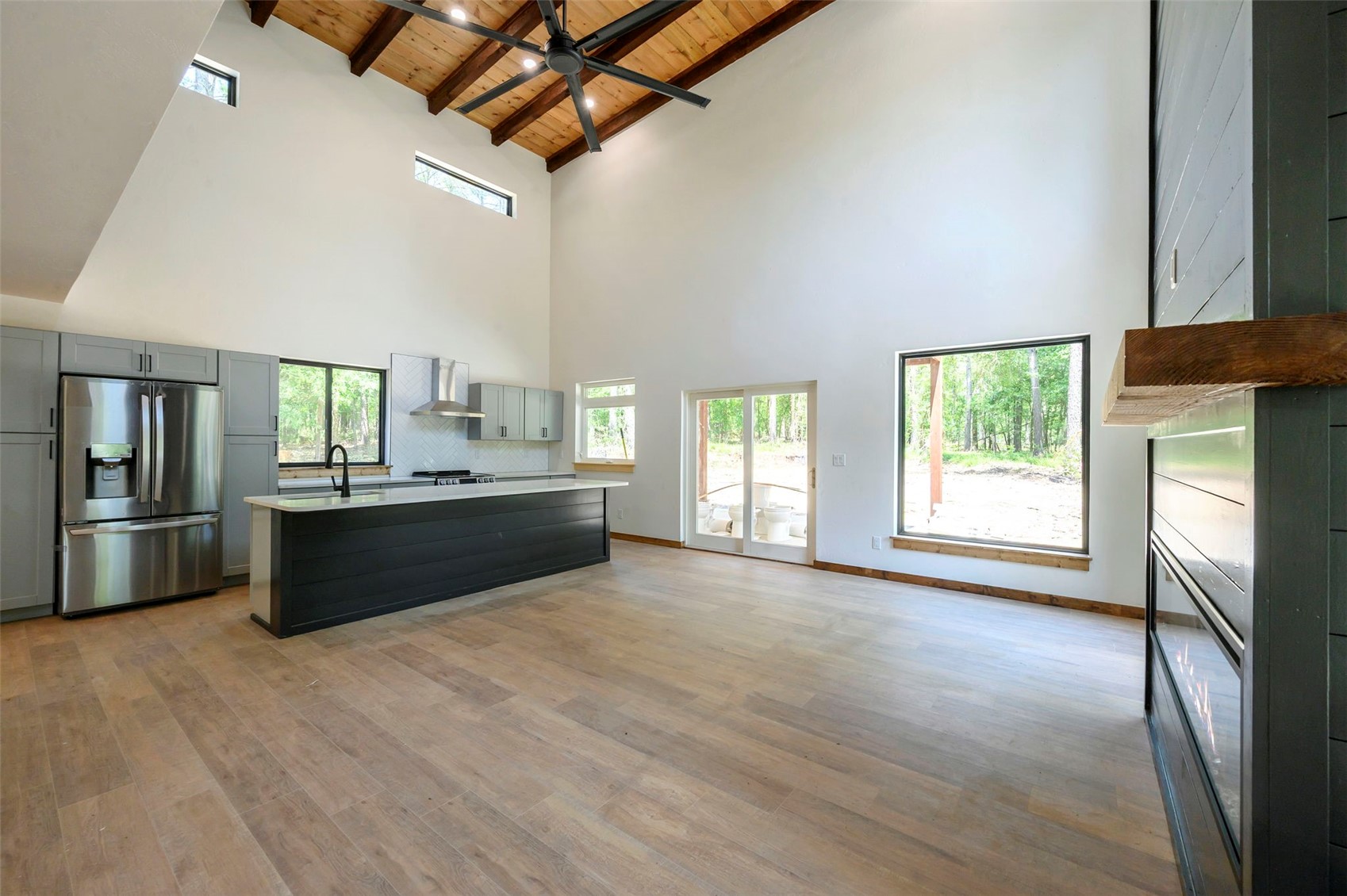 3557 Redhill ROAD